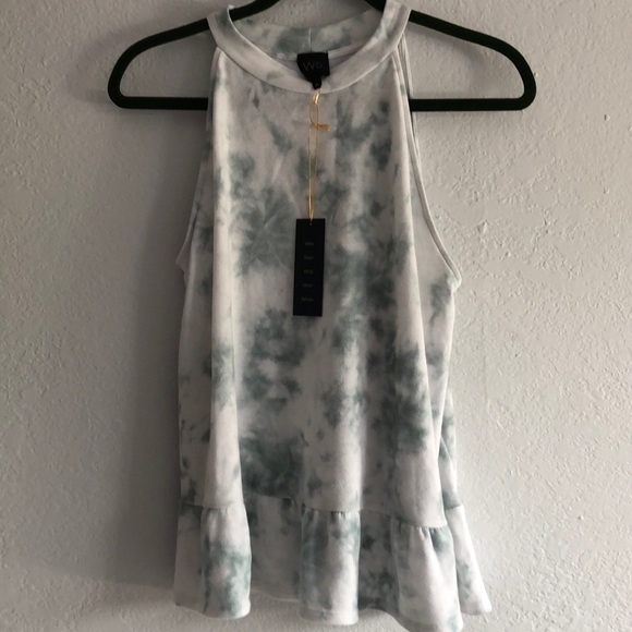 W5 Tops - W5 Women’s XL short sleeve top NWT